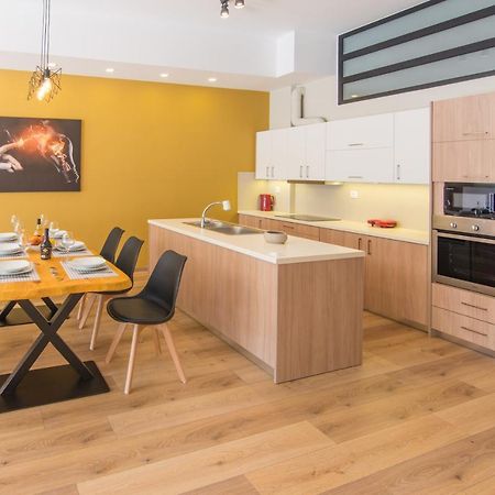 Family Luxury Apartment Chania  Bagian luar foto