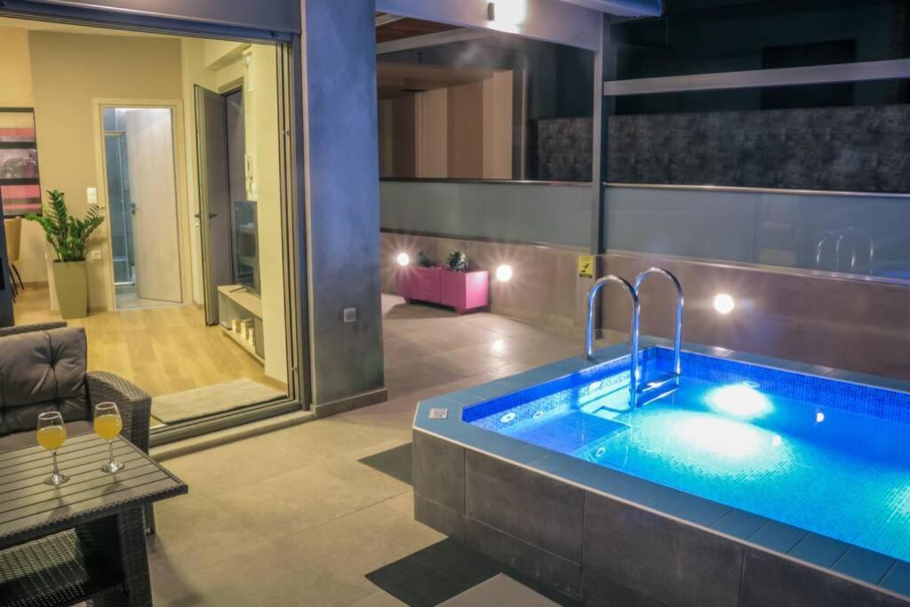 Family Luxury Apartment Chania  Bagian luar foto